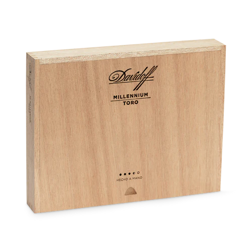 Davidoff Millennium Blend Toro Cigar - Image 3