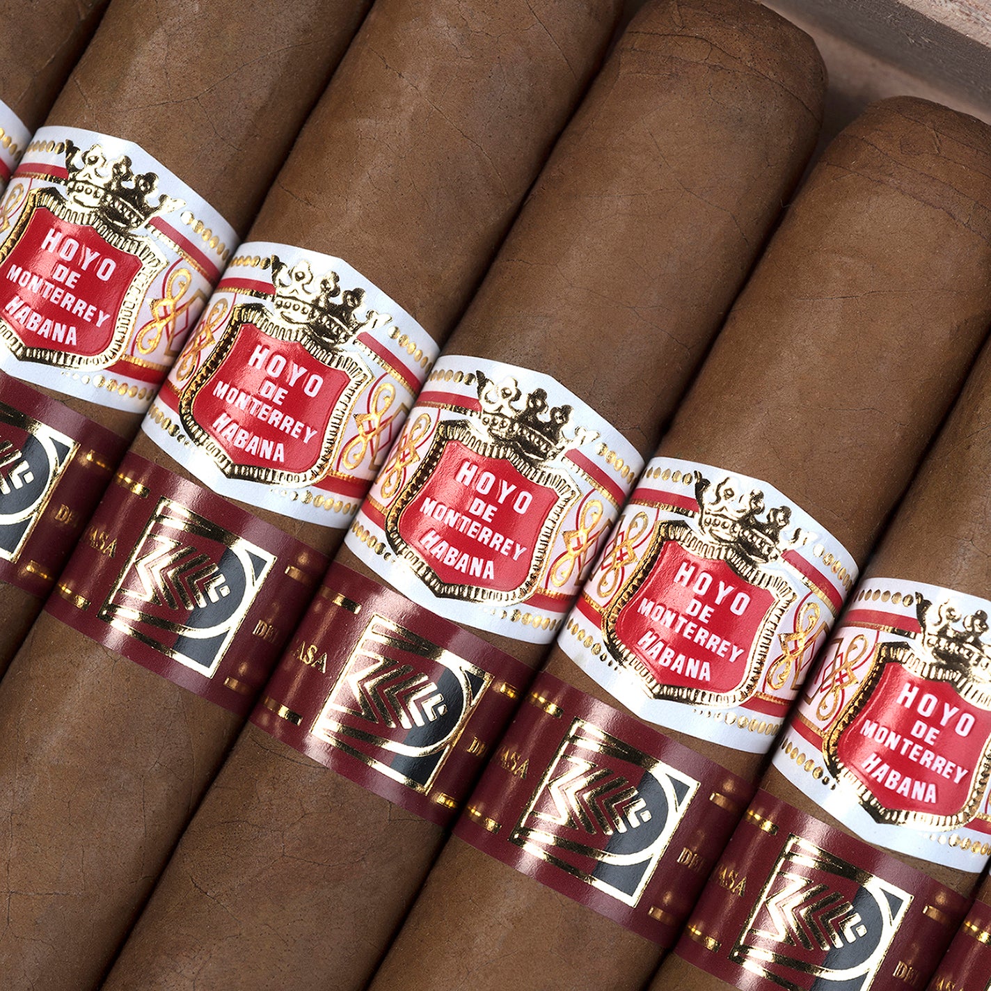 Hoyo de Monterrey Escogidos Cigar LCDH - Image 3